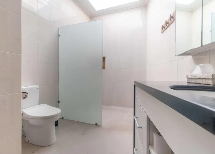 Tepi Sungai - 6br Luxury Private Pool - Seminyak Sleeps 14 Legian