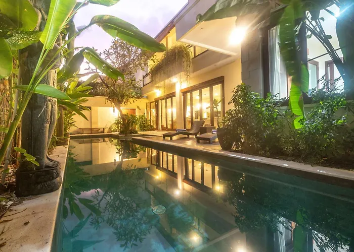 Tepi Sungai - 6br Luxury Private Pool - Seminyak Sleeps 14 Villa
