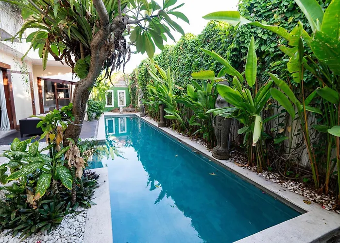 Villa Tepi Sungai - 6br Luxury Private Pool - Seminyak Sleeps 14
