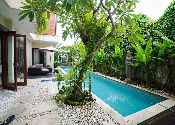 Tepi Sungai - 6br Luxury Private Pool - Seminyak Sleeps 14 Villa
