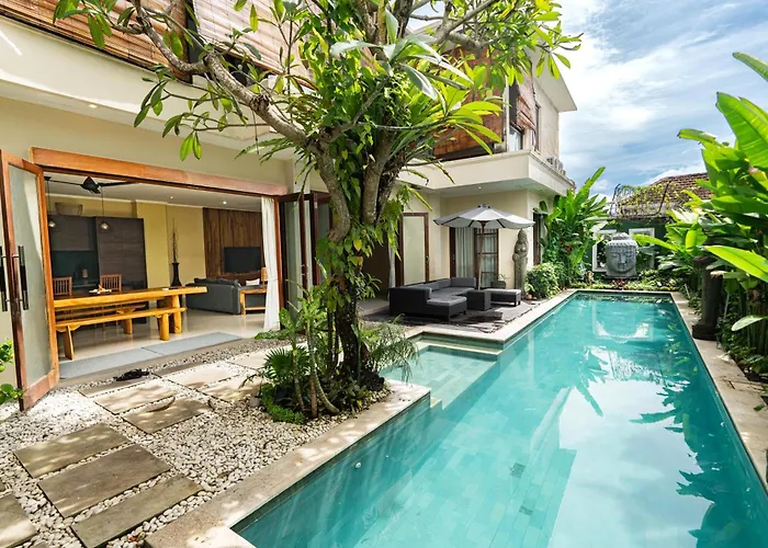 Villa Tepi Sungai - 6br Luxury Private Pool - Seminyak Sleeps 14 Legian