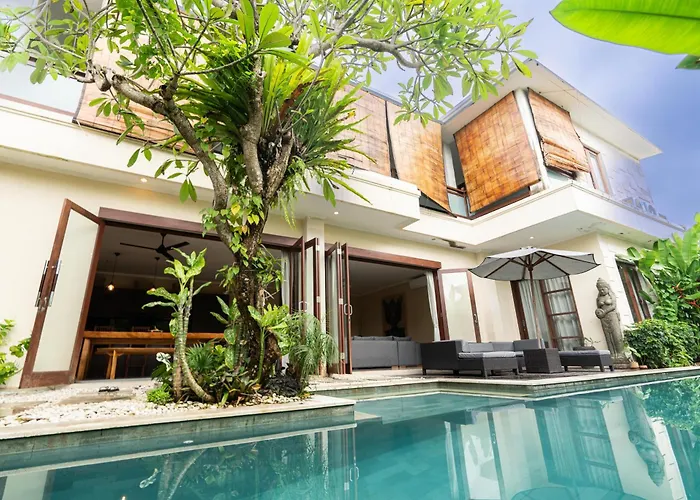 Villa Tepi Sungai - 6br Luxury Private Pool - Seminyak Sleeps 14 *