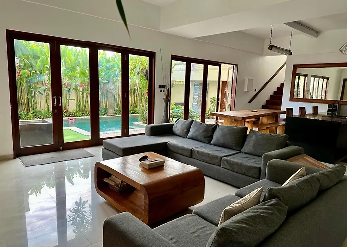 Villa Tepi Sungai - 6br Luxury Private Pool - Seminyak Sleeps 14