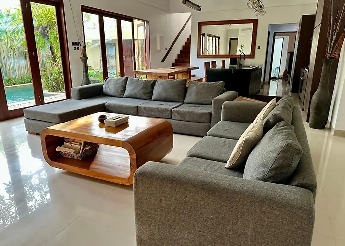 Tepi Sungai - 6br Luxury Private Pool - Seminyak Sleeps 14 * Legian