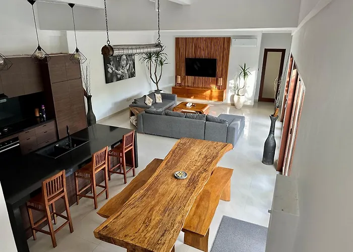 Tepi Sungai - 6br Luxury Private Pool - Seminyak Sleeps 14 Legian